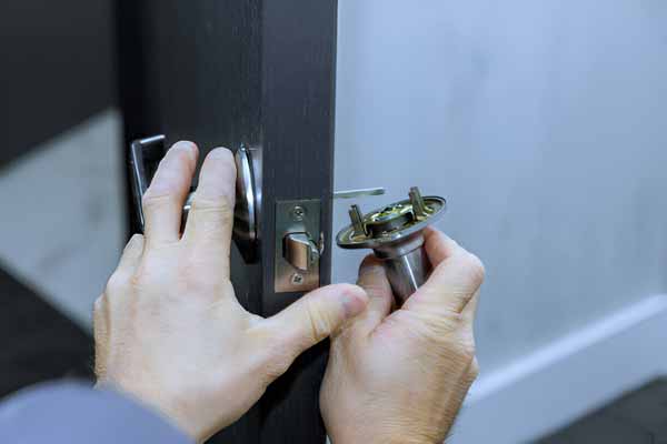 Broken Key Extraction close-up